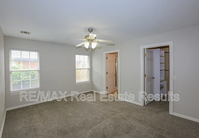 3711 SW Hansom Loop — Photo 15