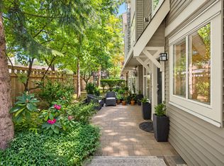 1071 Lynn Valley Rd, North Vancouver, BC V7J1Z6