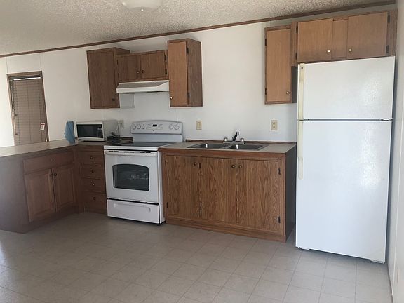4th image of 3030 SW 53rd Ave