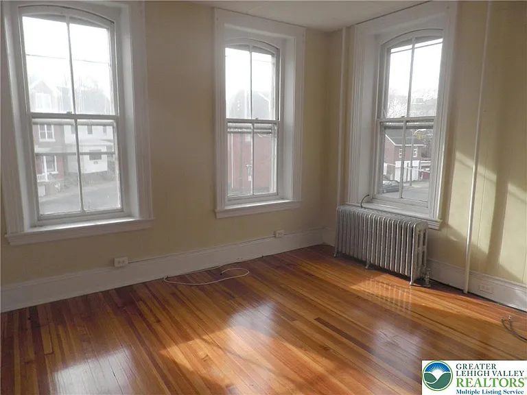 731 Lehigh St #2W — Photo 4