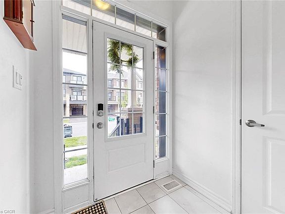 4th image of 42 Keppel Cir