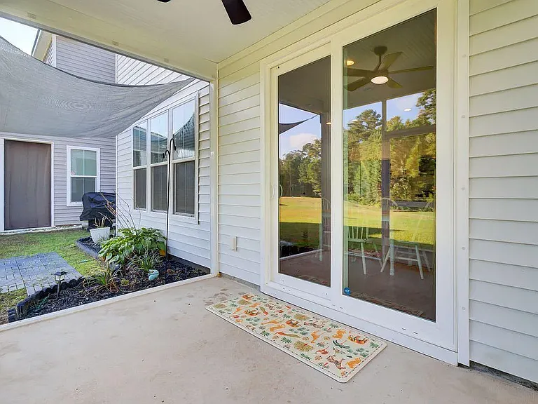 115 Hawthorne Landing Dr — Photo 30