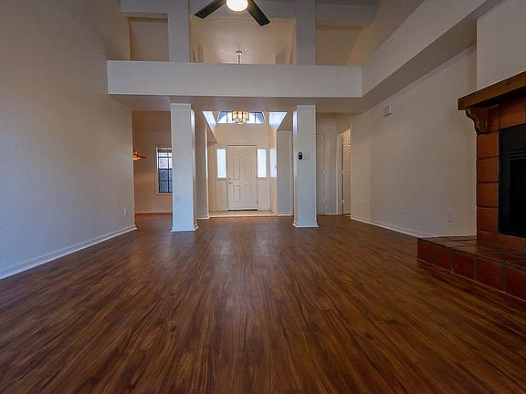 5th image of 10956 N 111th St