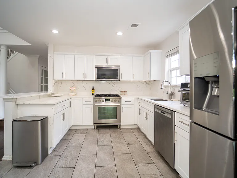 254 Fountayne Ln #254 — Photo 18