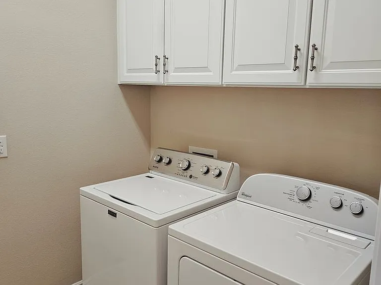 10468 Crooked Creek Dr — Photo 37