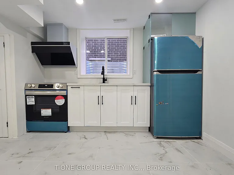 13 Eberly Woods Dr — Photo 2