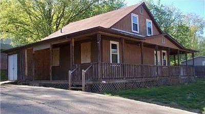 1st image of 163 Clay Ln