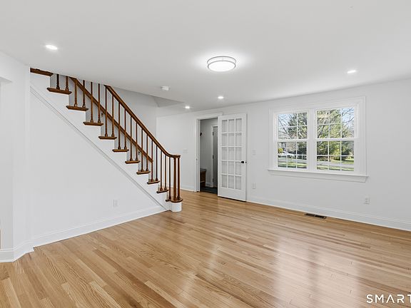 5th image of 395 Cross Hill Road