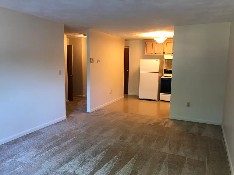 Lexington St Apartments — Photo 60
