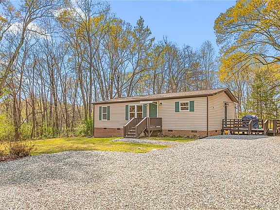 3rd image of 2234D Basil Holt Rd