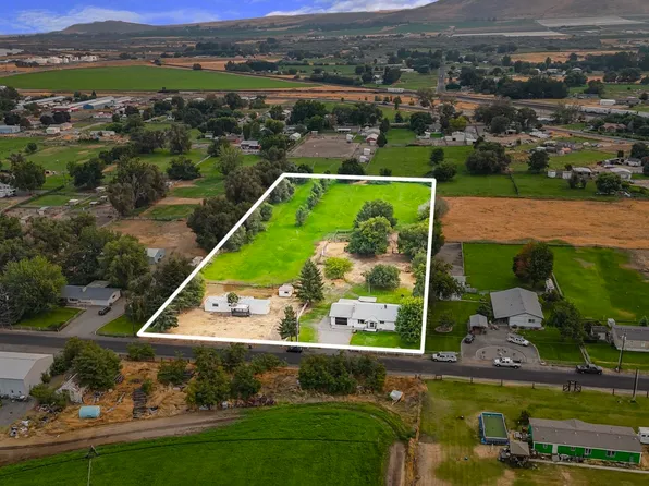 228105 E Game Farm Rd, Kennewick, WA 99337