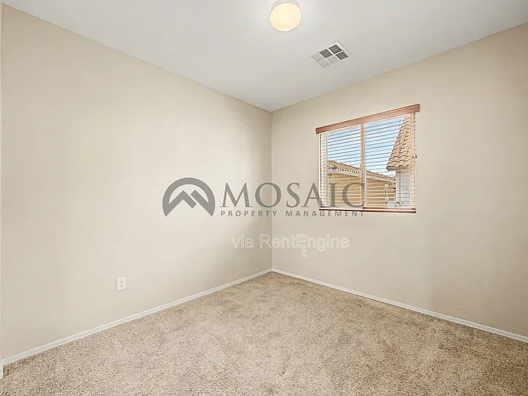 1384 S Sabino Dr — Photo 14