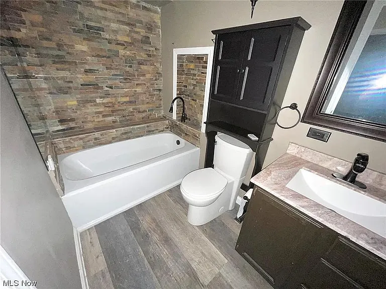 1304 Cedarwood Dr #C3 — Photo 3