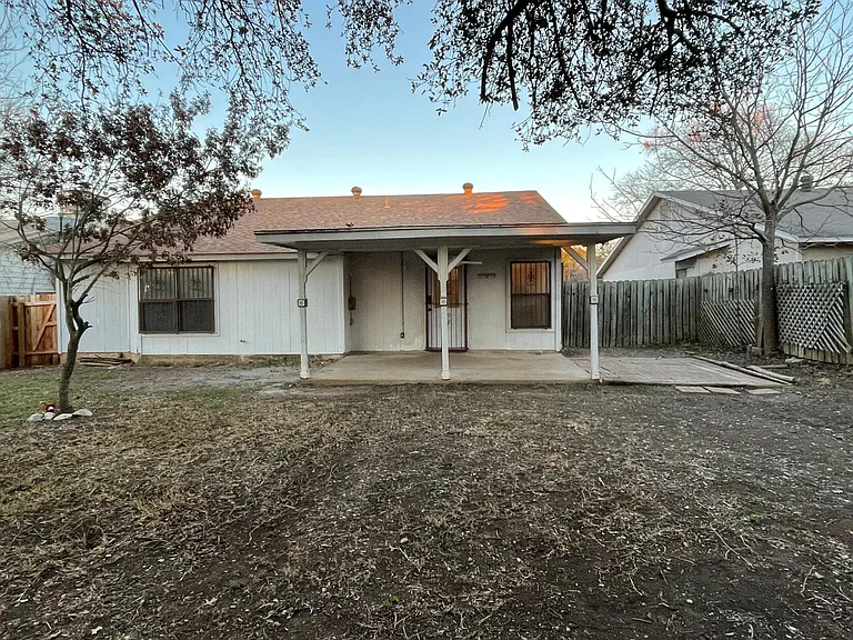 10610 Horn Blvd — Photo 11