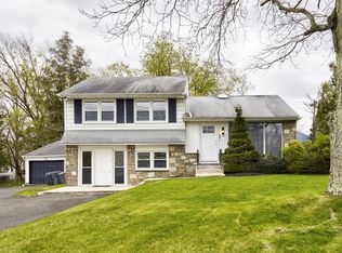 101 E Evesham Rd, Voorhees, NJ 08043