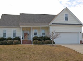 109 Holly Bay Ln, Holly Springs, NC 27540