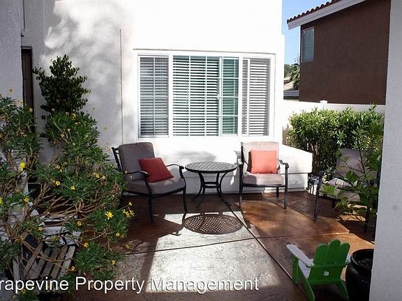 2nd image of 43332 Calle Nacido