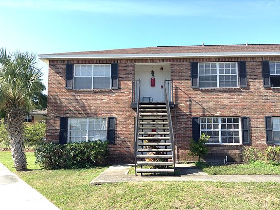 3rd image of 6415 S Roberts Ave APT 202