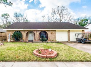15730 Wandering Trl, Friendswood, TX 77546