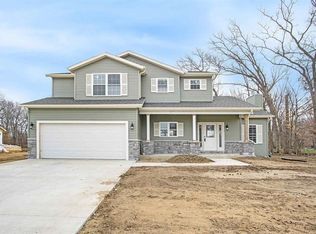 57738 Amber Valley Dr, Elkhart, IN 46517