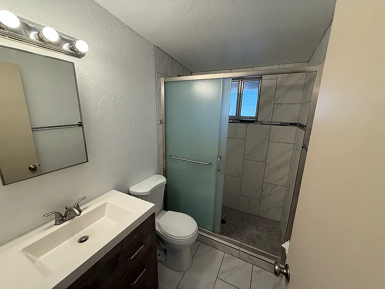 1603 N Park Ave — Photo 13
