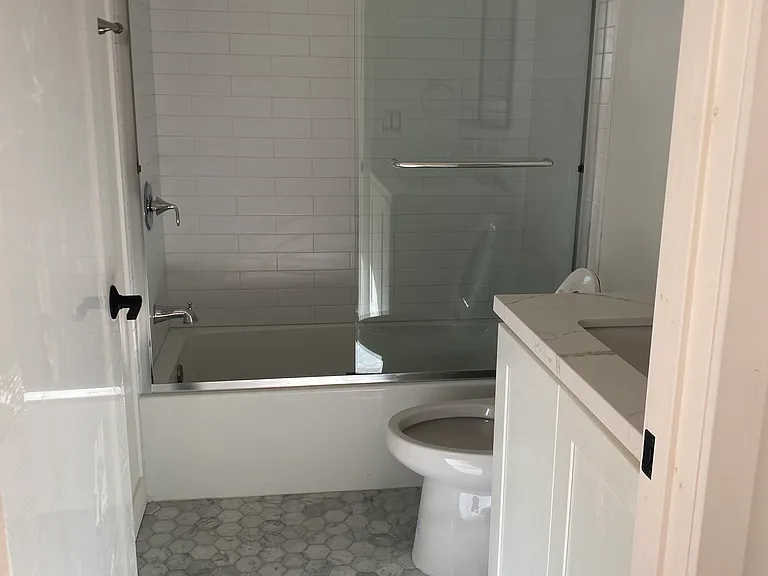 922 N Evergreen St — Photo 10
