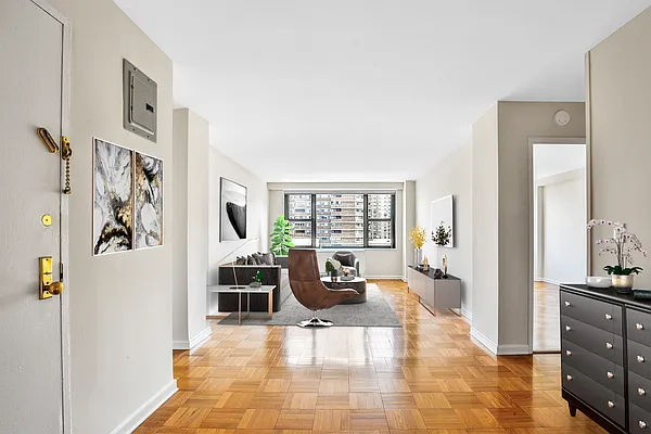 Rented by GoodRock Realty | media 18