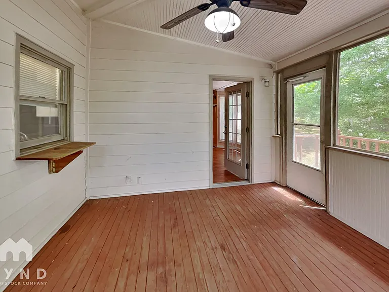 220 Glaive Dr — Photo 21