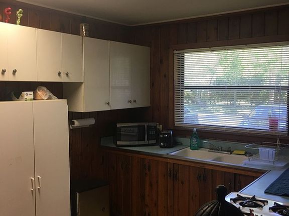 3rd image of 933 Alachua Ave