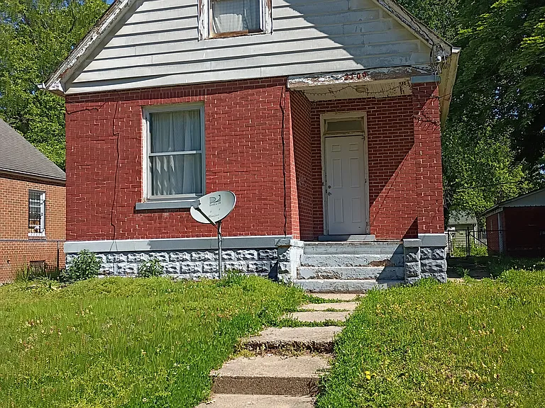 2709 W Hayes St — Photo 1