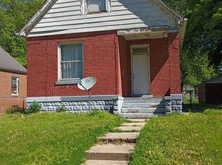 2709 W Hayes St, Peoria, IL 61605