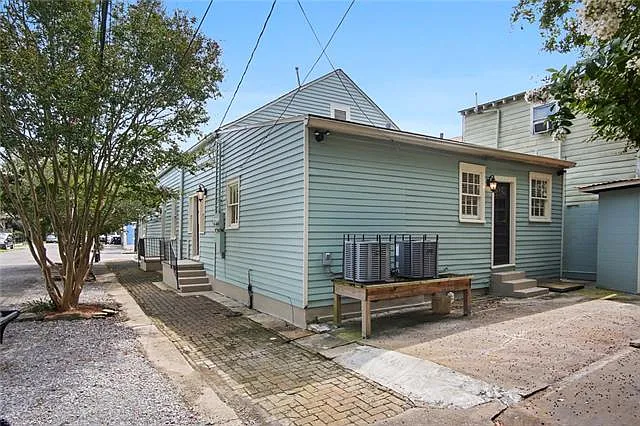625 Evelina St — Photo 15