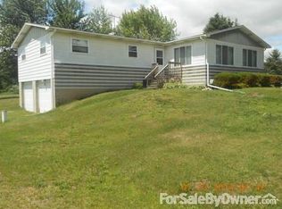 628 S School Rd, Sterling, MI 48659