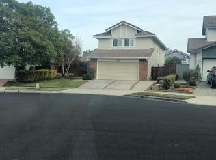 376 Golden Vine Ct, Simi Valley, CA 93065