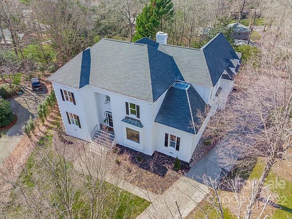 2nd image of 5201 Tanneron Pl