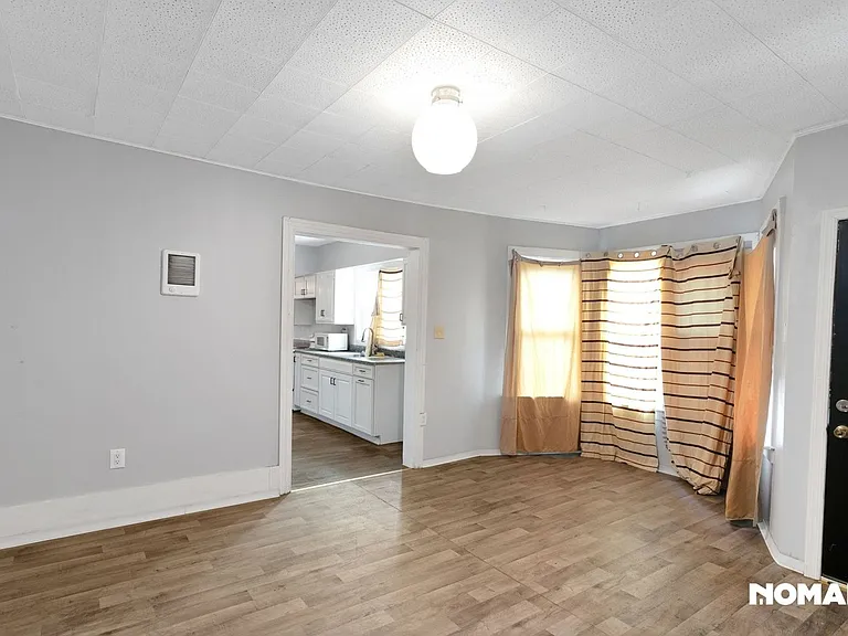 380 Broadway #A — Photo 11