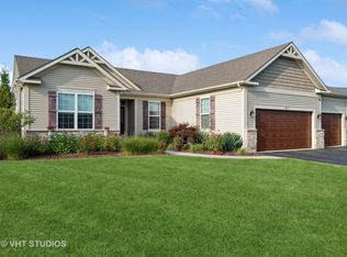 651 Flagg Ln, Woodstock, IL 60098