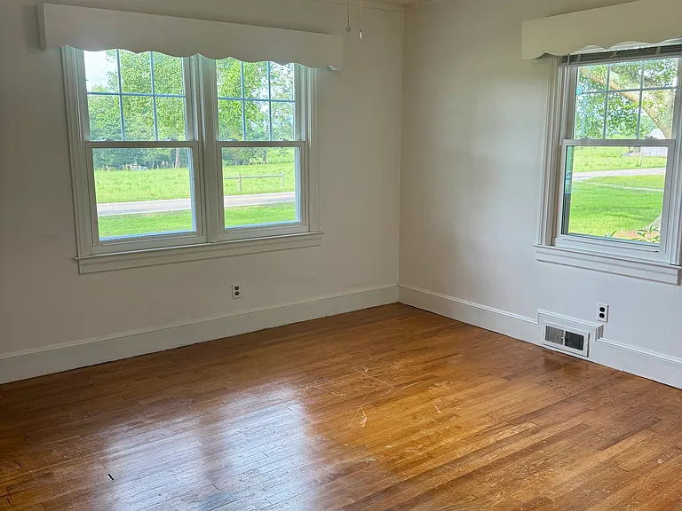 92 Country Way — Photo 17