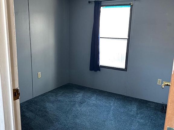4th image of 36 Center Hill Dr