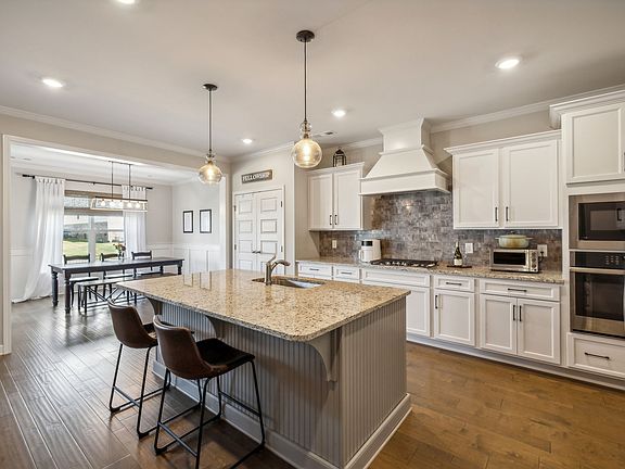 5th image of 3008 Weeping Willow Ln