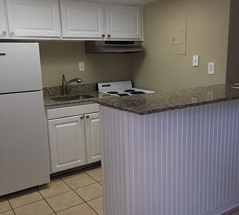 3rd image of 617 Delaney Ave APT 6