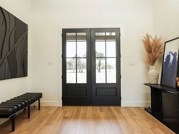 4th image of 6724 Clearwater Ranch Rd