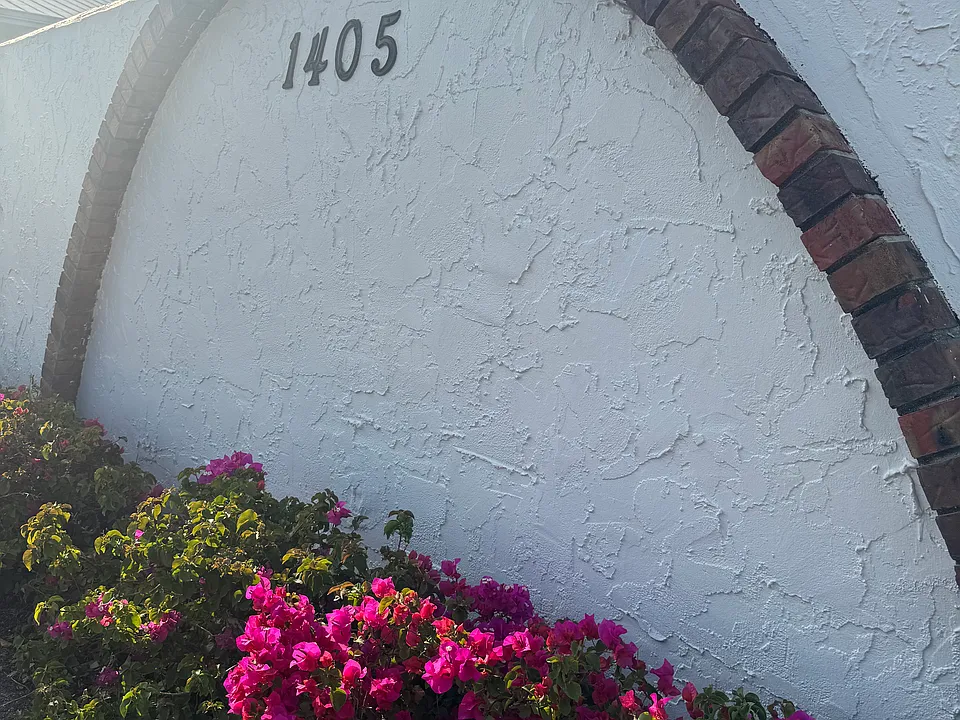 1405 Curlew Ave #2