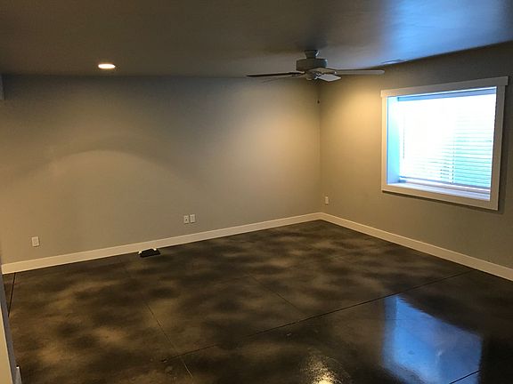 Spacious open floorplan living room.