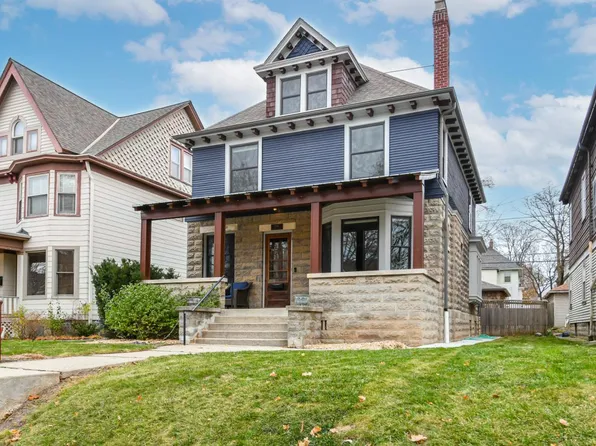 2946 North Stowell AVENUE, Milwaukee, WI 53211