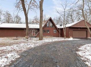 7758 N Gate Rd, Roscoe, IL 61073