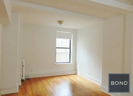 Rented by Bond New York | media 37