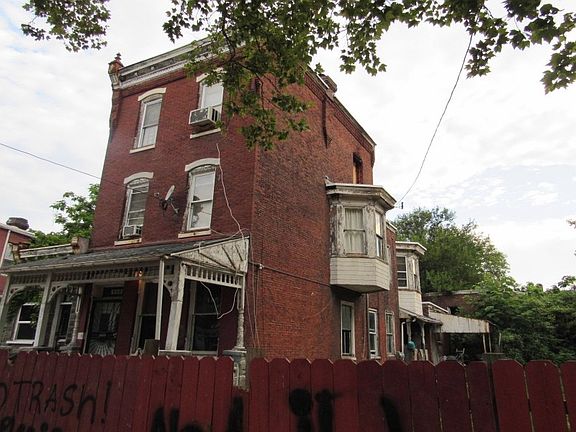 2nd image of 5333 Vine St