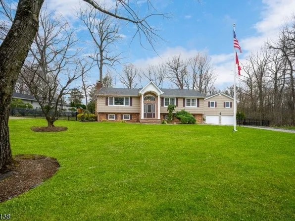 123 Arcadia Rd, Allendale Boro, NJ 07401