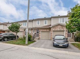 430 Mapleview Dr E #18, Barrie, ON L4N 0R9